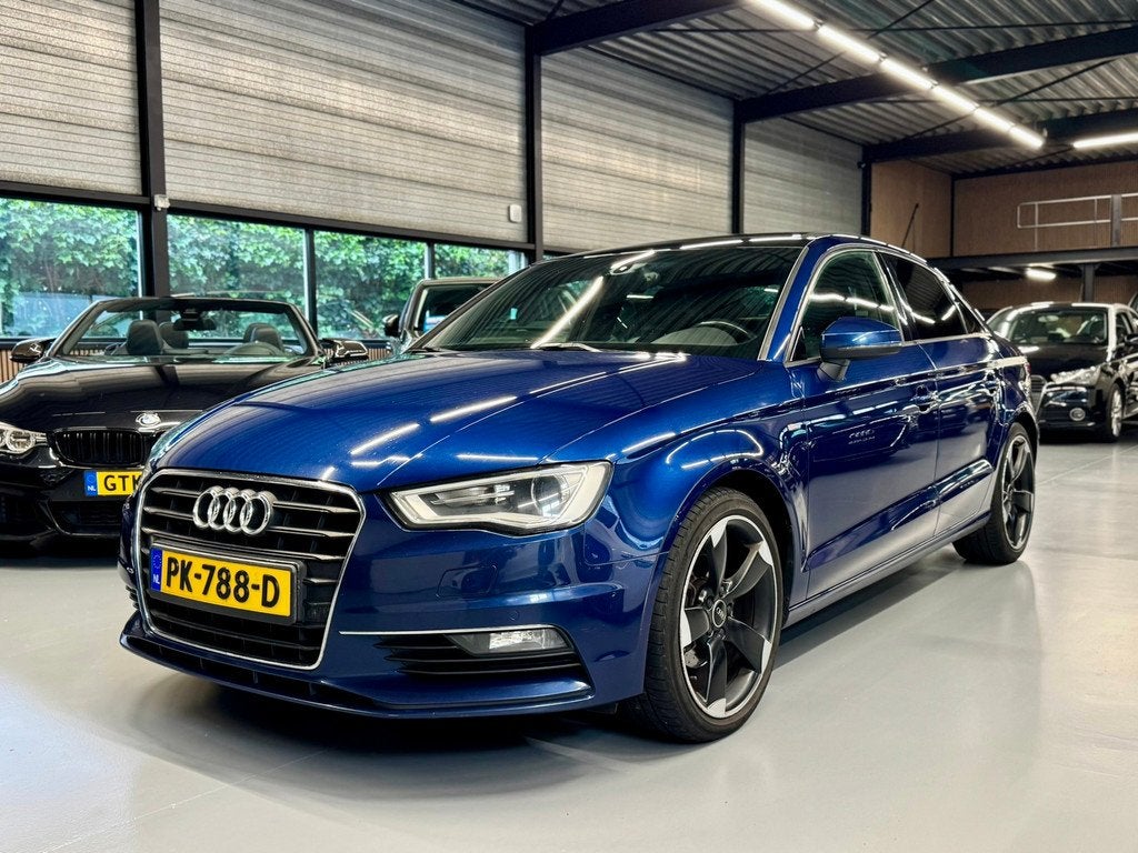 Audi A3 Limousine 2.0 TDI Ambition Pro Line S Pano/Leder/Bos, Auto's, Audi, Gebruikt, 4 cilinders, 150 pk, Blauw