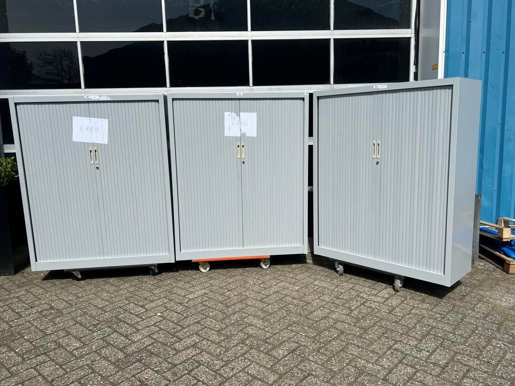 3x roldeurkast halfhoog grijs 150x125, 100 tot 150 cm, Ophalen of Verzenden, Zo goed als nieuw, 150 tot 200 cm