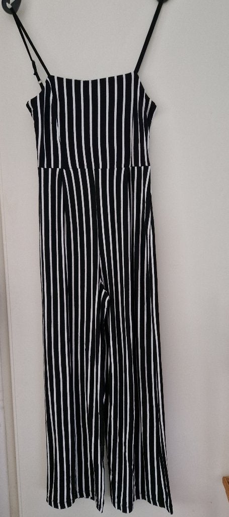 Dames jumpsuit Stradivarius zwart/wit maat S z.g.a.n. , c, Kleding | Dames, Jumpsuits, Zwart, Ophalen of Verzenden, Zo goed als nieuw
