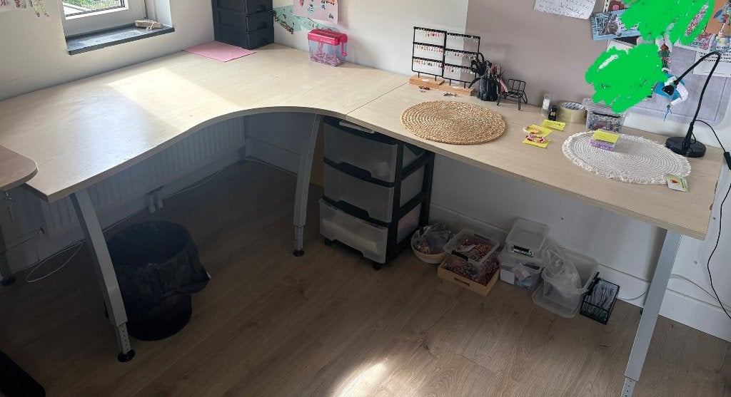 Hoek bureau in hoogte verstelbaar, Ophalen, Gebruikt, In hoogte verstelbaar, 150 cm