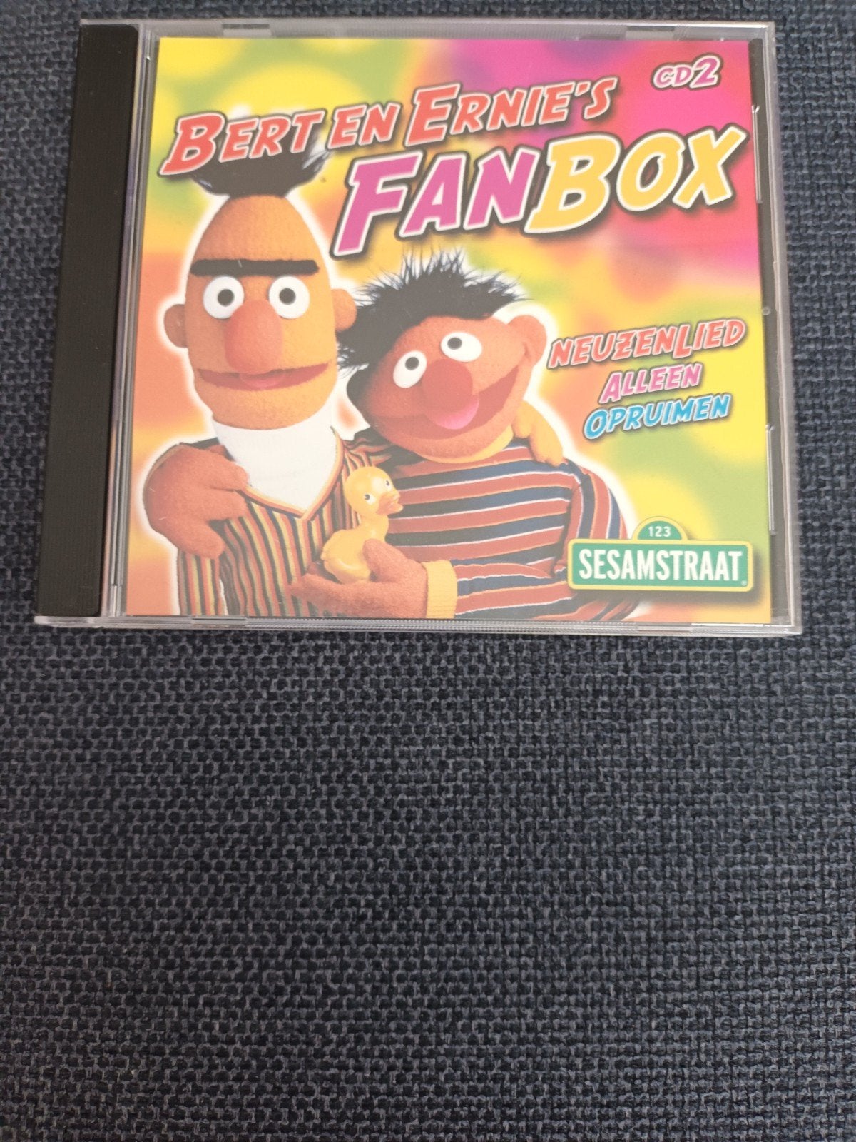 BERT EN ERNIE'S FANBOX - SESBOX001B, Ophalen of Verzenden, Zo goed als nieuw