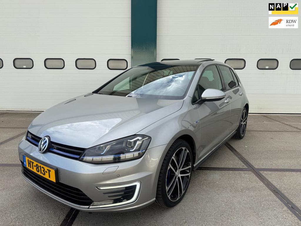 Volkswagen Golf 1.4 TSI GTE Pano! Leder!, 8 kWh, Gebruikt, Euro 6, 4 cilinders
