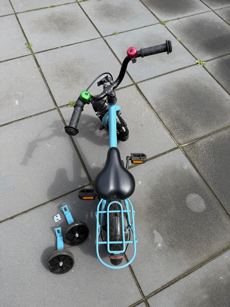 Kinderfiets Bike Fun Kids 12,5 inch met zijwieltjes, Ophalen, Terugtraprem, Zijwieltjes, Gebruikt