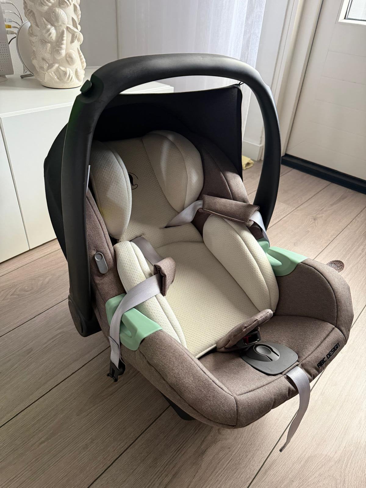 ABC Design Tulip i-Size autostoel + 360 Isofix Base Root, Kinderen en Baby's, Autostoeltjes, Ophalen of Verzenden, Zo goed als nieuw