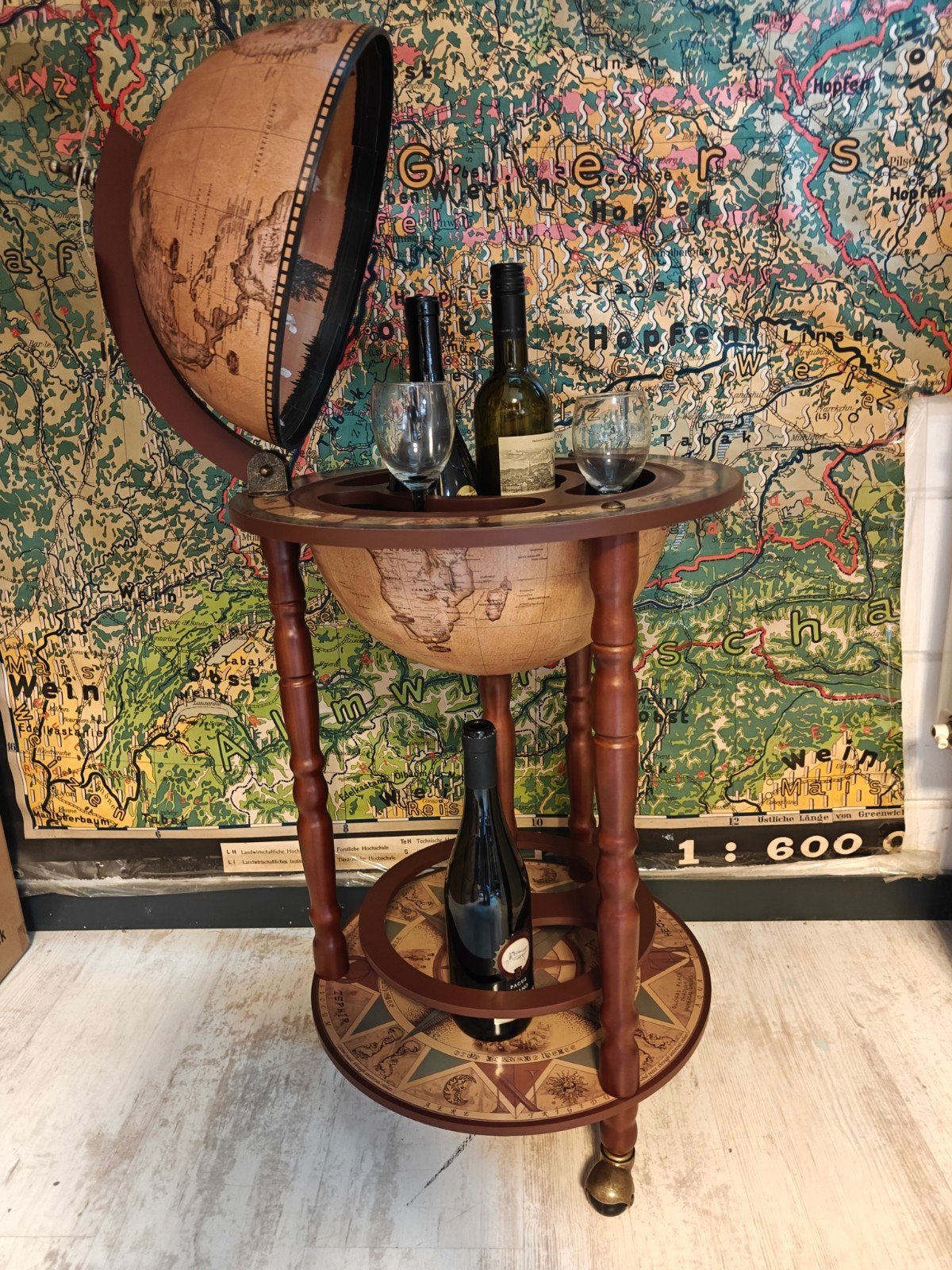 GLOBEBAR BAR GLOBE WIJNBAR WHISKEYBAR 90X45 CM NIEUW IN DOOS, Antiek en Kunst, Ophalen of Verzenden