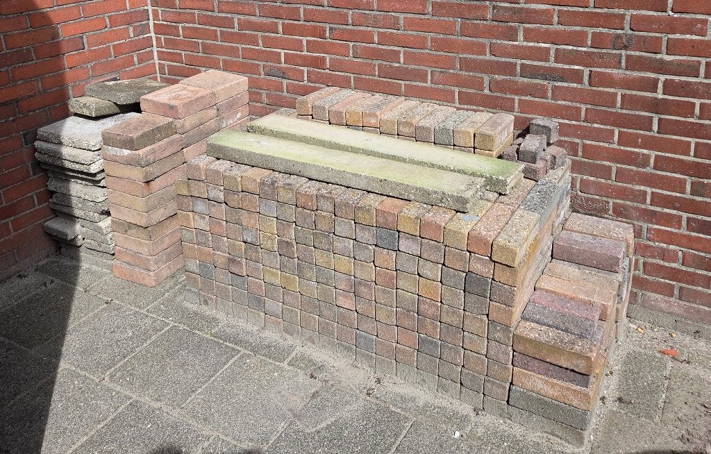 Stapel stenen, Tuin en Terras, Ophalen, Gebruikt, Beton, Klinkers