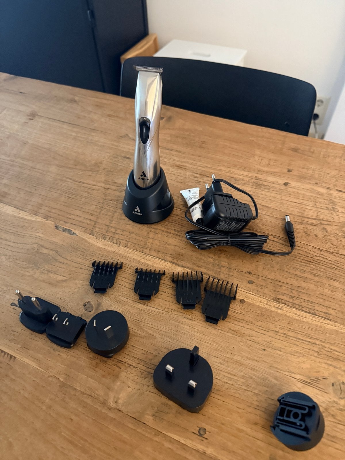 Andis Slimline Pro D-8 Tondeuse/Trimmer, Ophalen of Verzenden, Zo goed als nieuw, Overige typen