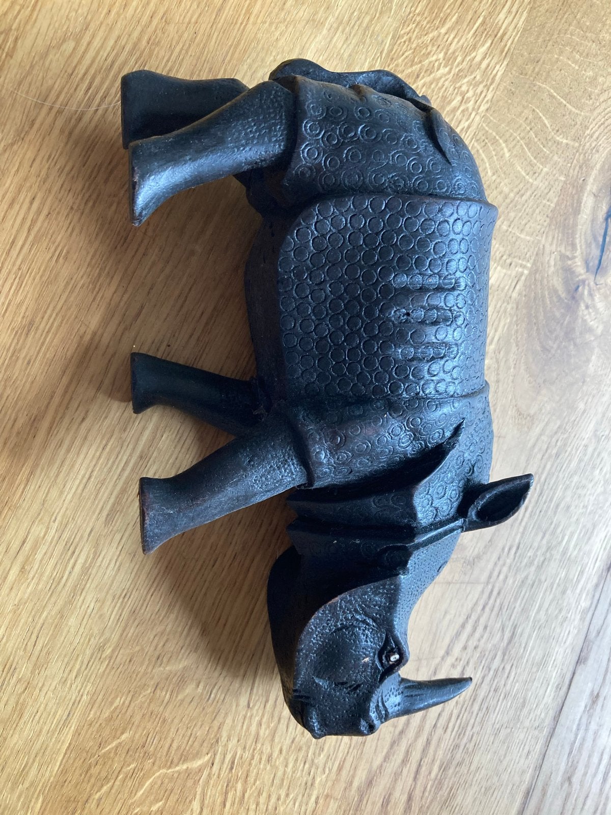 Decoratieve Neushoorn Beeld - Zwart, Antiek en Kunst, Ophalen of Verzenden