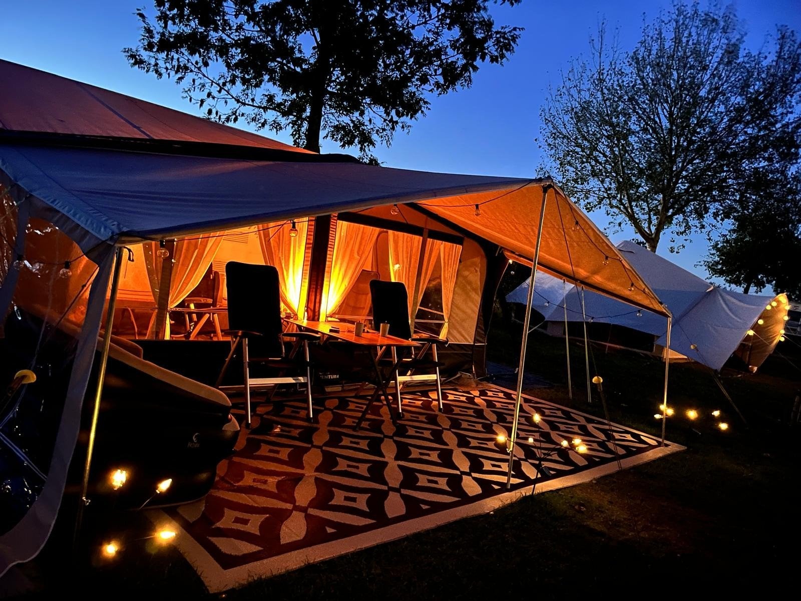 mooie Burstner premio plus 510, Caravans en Kamperen, Ophalen, Zo goed als nieuw, Meer dan 6