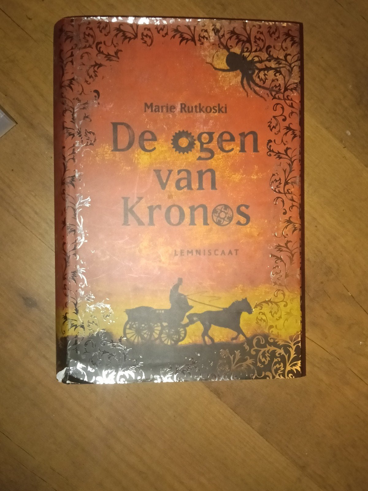 M. Rutkoski - De ogen van Kronos, Boeken, Ophalen of Verzenden, Zo goed als nieuw, M. Rutkoski