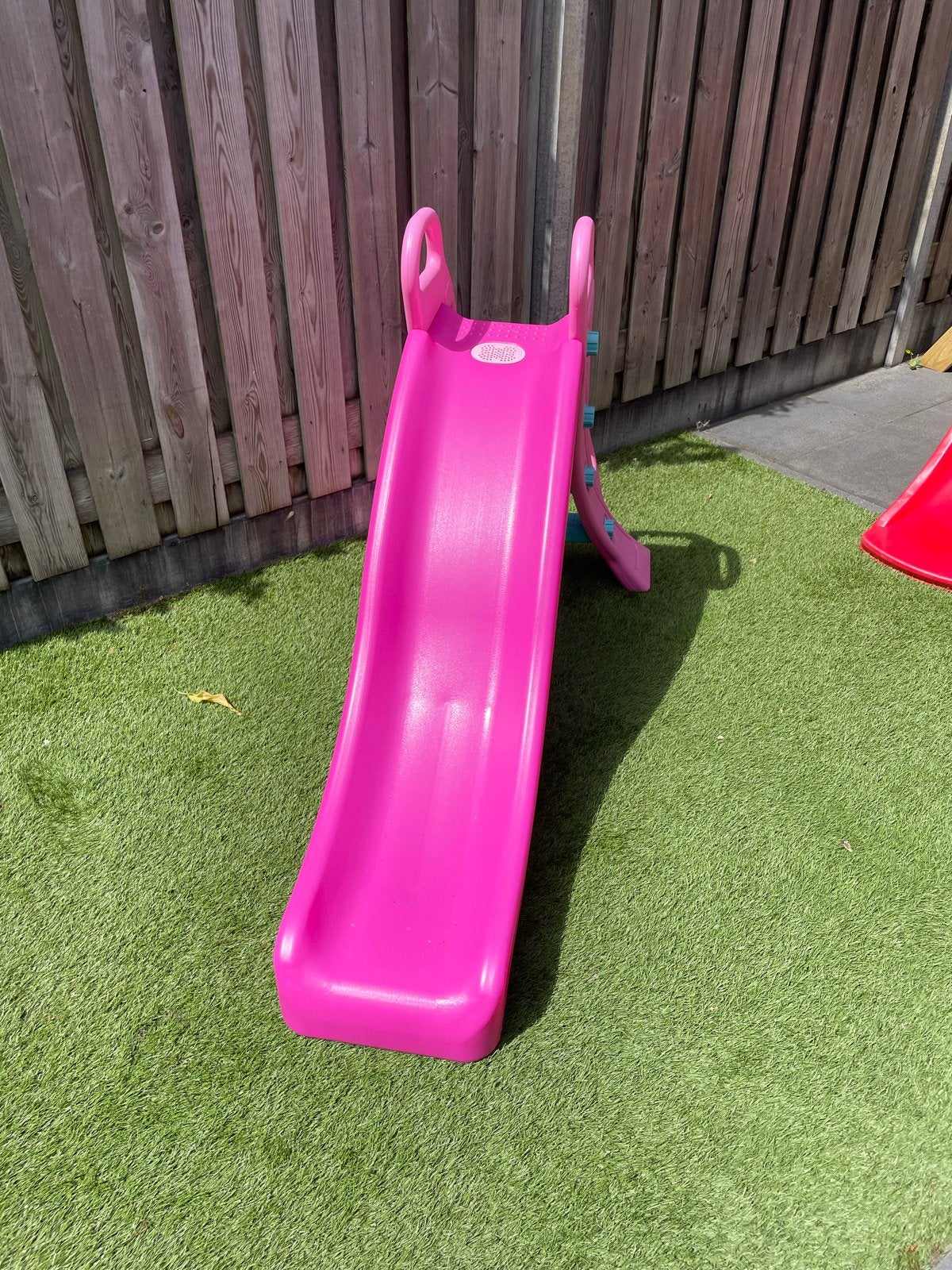 Roze kinder glijbaan voor binnen en buiten, Kinderen en Baby's, Speelgoed | Buiten | Speeltoestellen, Ophalen, Gebruikt, Glijbaan