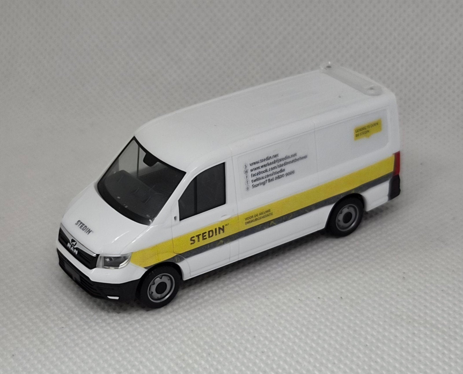 MAN TGE Stedin Eigenbouw, Hobby en Vrije tijd, Modelauto's | 1:87, Ophalen of Verzenden, Bus of Vrachtwagen