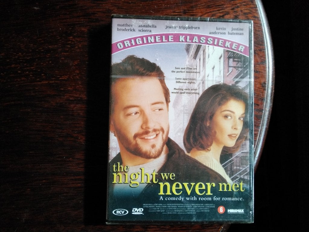The night we never met, nieuw in verpakking, origineel, Engels, Nederlands, Romantische komedie, Ophalen of Verzenden