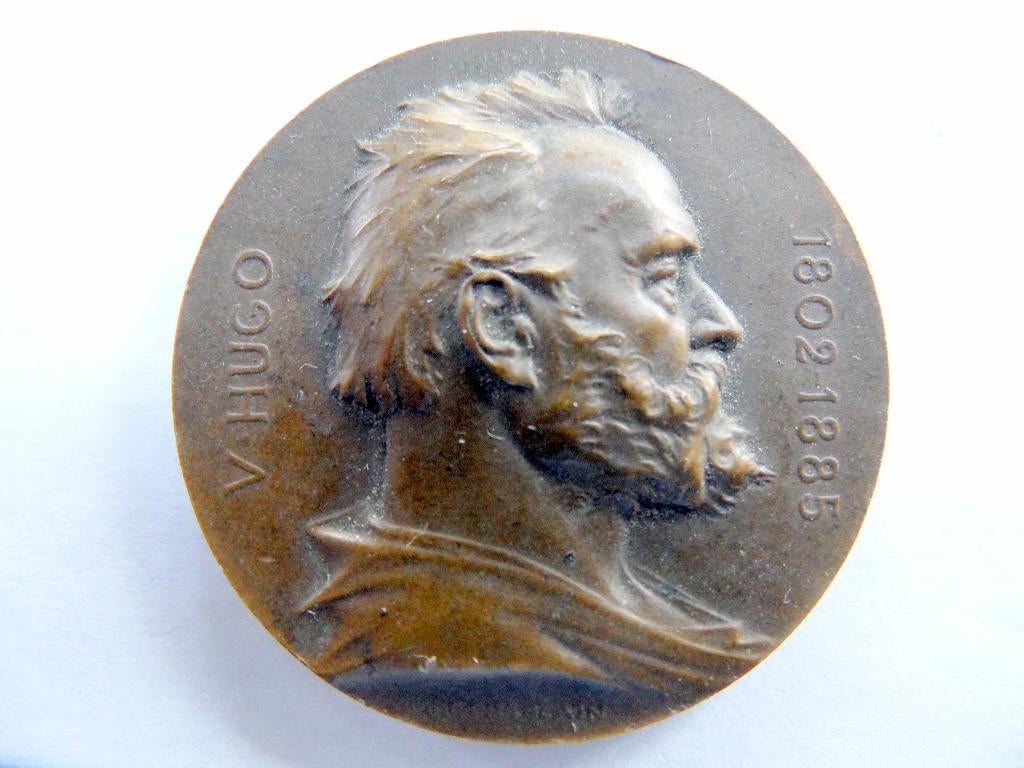 Bronzen Penning Victor Hugo 1902, Antiek en Kunst, Ophalen of Verzenden