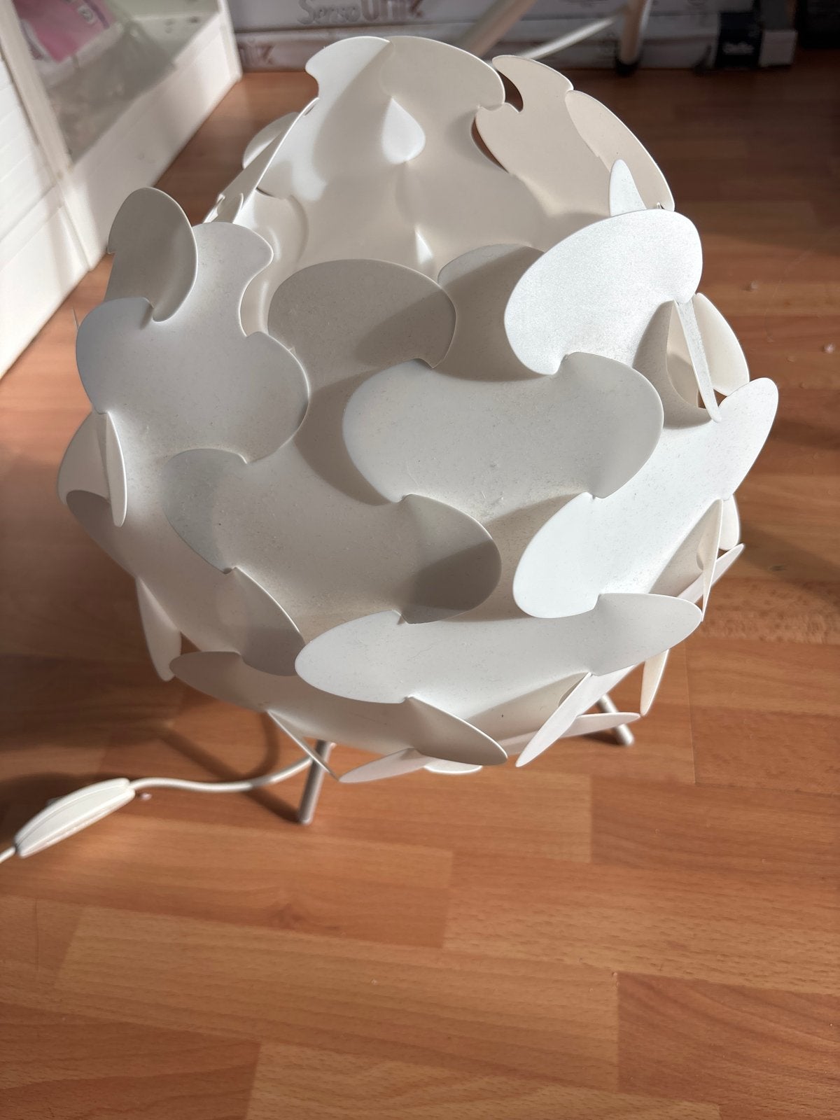 Moderne witte tafellamp - Uniek design van Ikea, Met schakelaar, Wit, Overige merken, Gebruikt