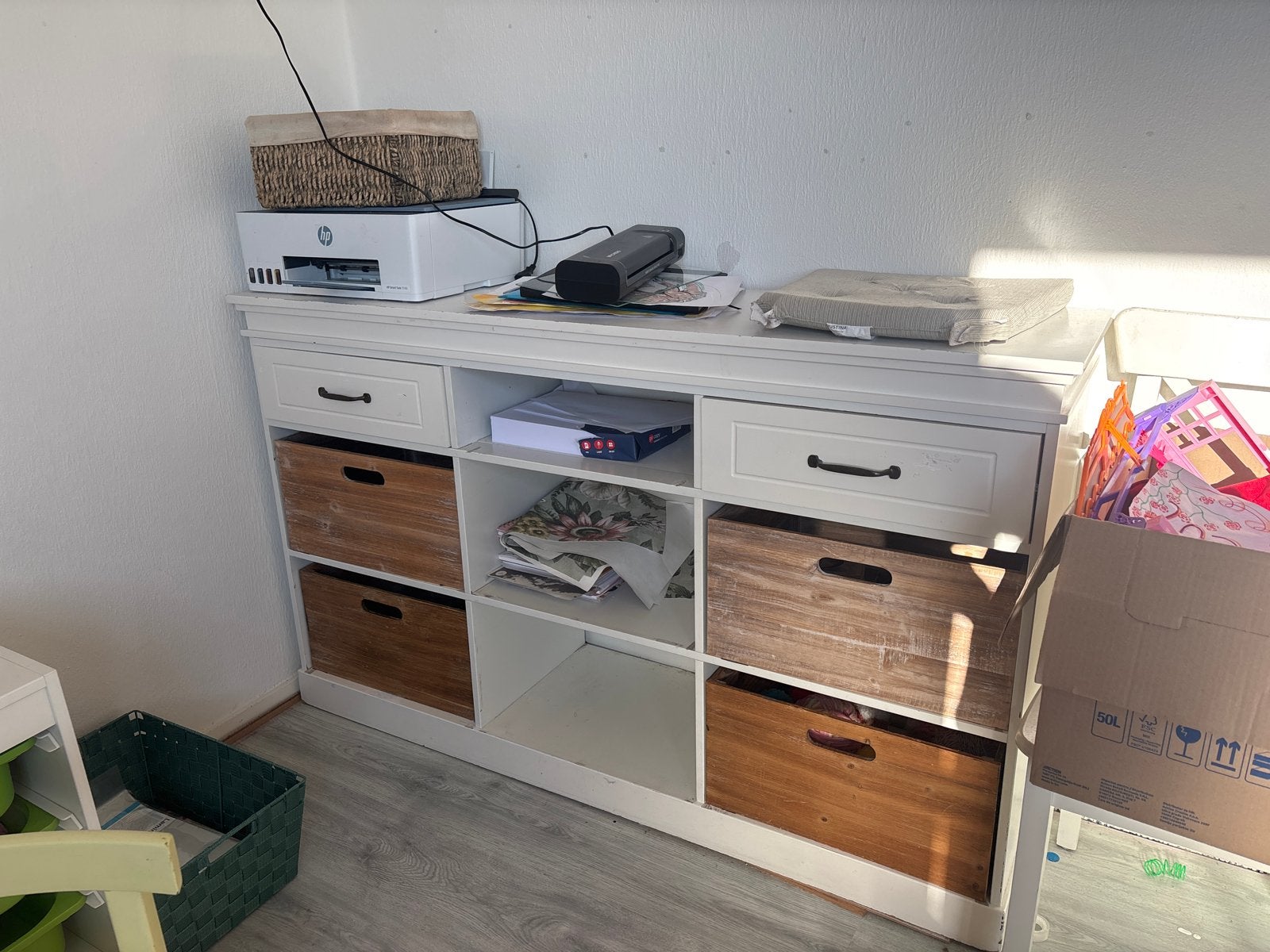 Gratis af te halen: Gamma kast met gebreken, Huis en Inrichting, Ophalen, Gebruikt, 100 tot 150 cm, Met lade(s)