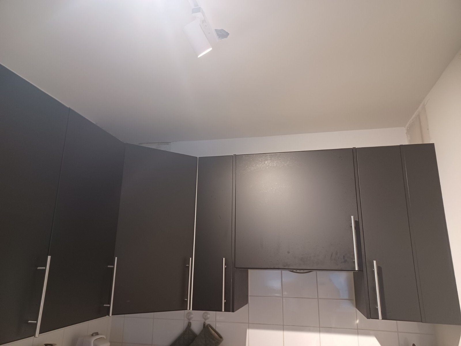 IKEA mat zwart keuken deuren (Nickebo) en grepen (Kallrör), Ophalen, Gebruikt, Zwart, 50 tot 100 cm