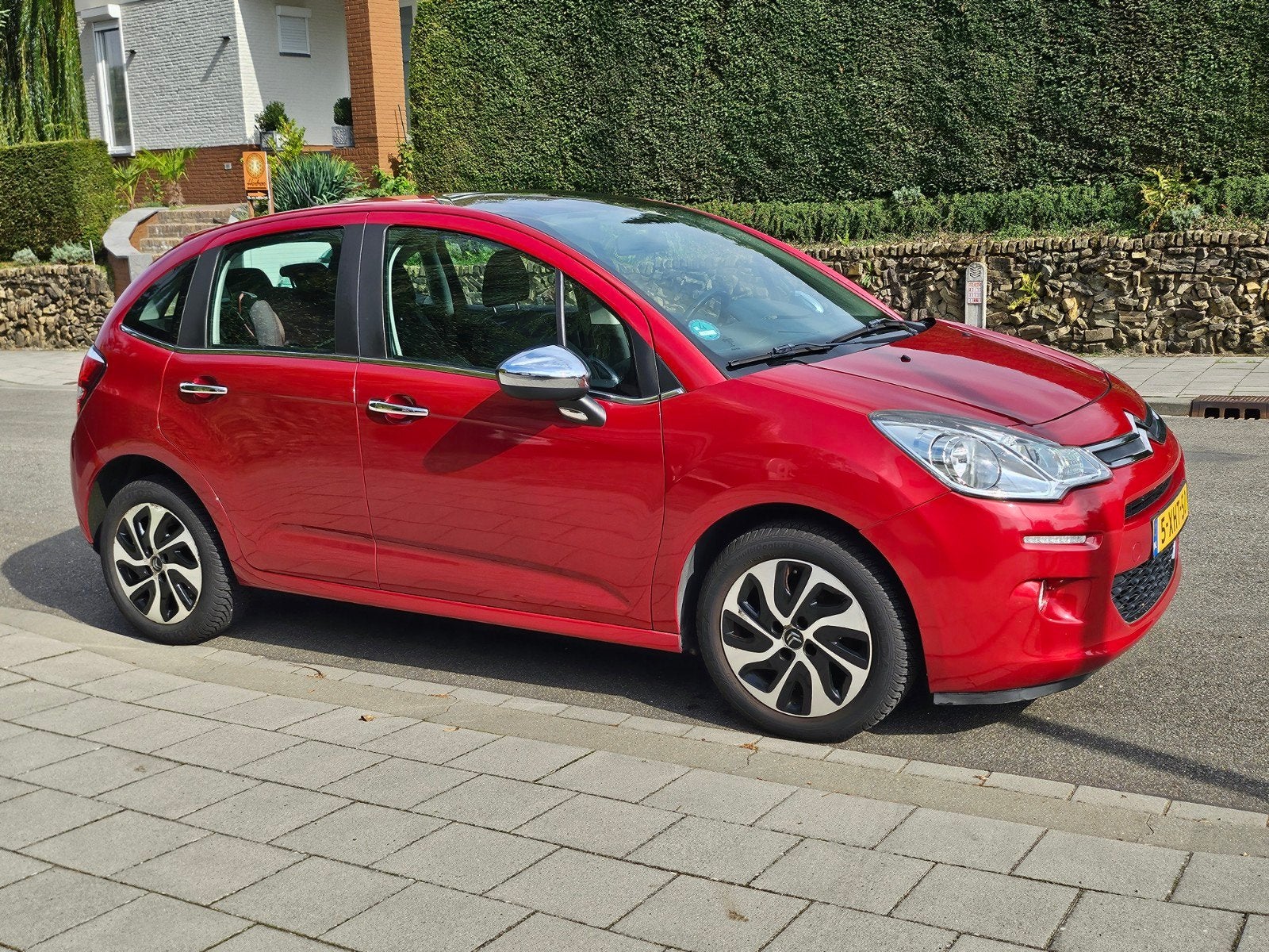 Citroën C3 1.2 Automaat Puretech S&S 82pk ETG 2014 Rood, Auto's, 31 €/maand, 1199 cc, Origineel Nederlands, 24 km/l