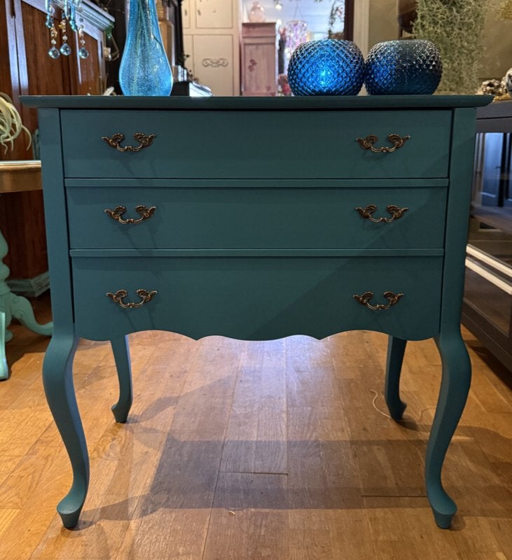 Vintage kastje Queen Ann ladekastje oude kast turquoise VdlM, Huis en Inrichting, Kasten | Ladekasten, Ophalen, Zo goed als nieuw