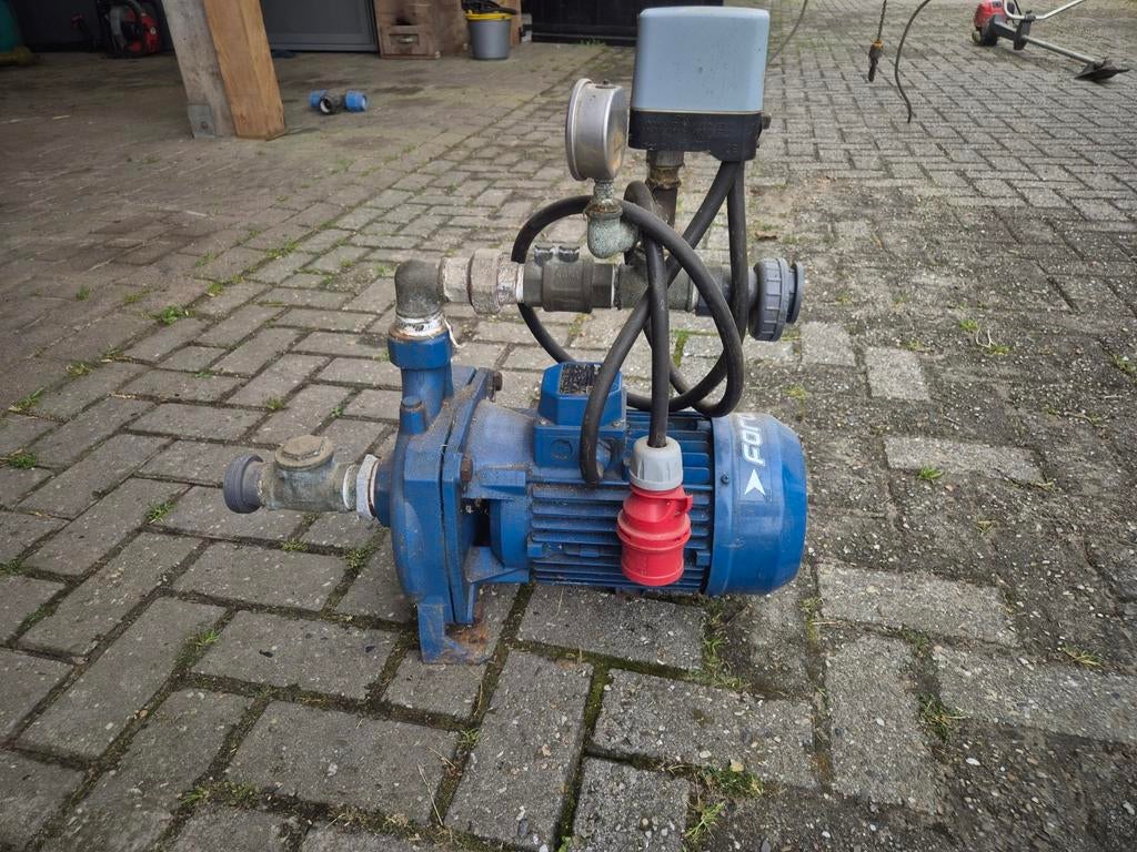 Foras centrifugaalpomp KM 4QOT met drukregelaar, Ophalen