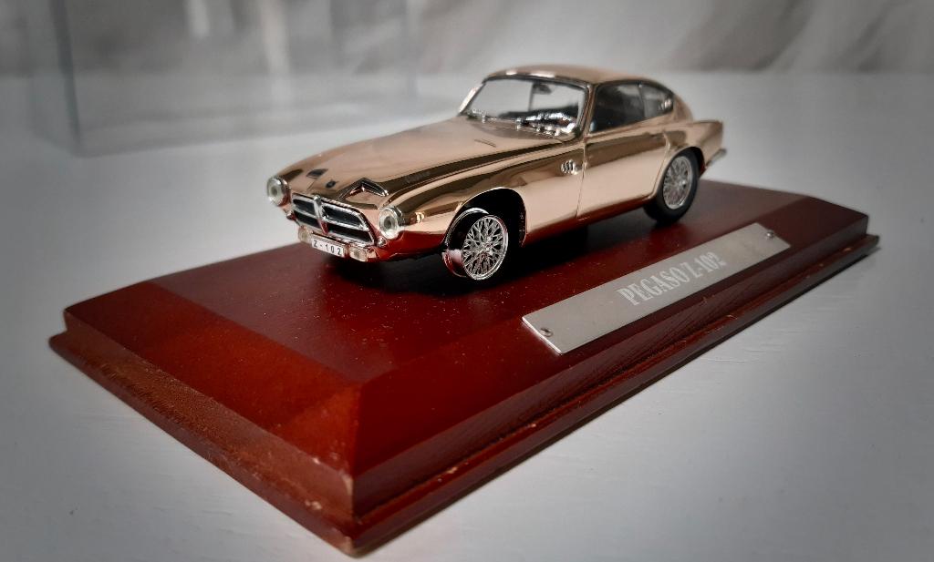 Pegaso Z-102 Modelauto in Vitrine, Verzenden, Zo goed als nieuw, Auto, Overige merken