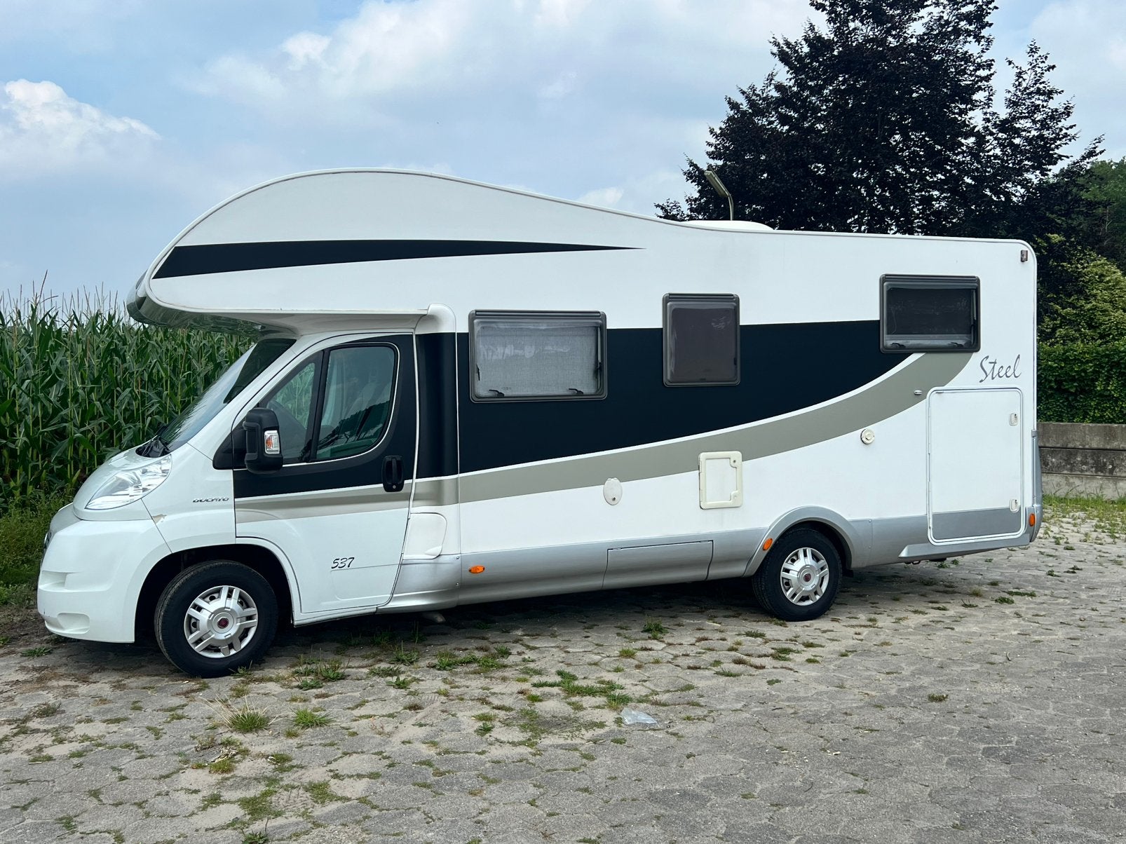 Mc Louis M700 camper, Standaard zit, Alkoof, Reservewiel, Fiat