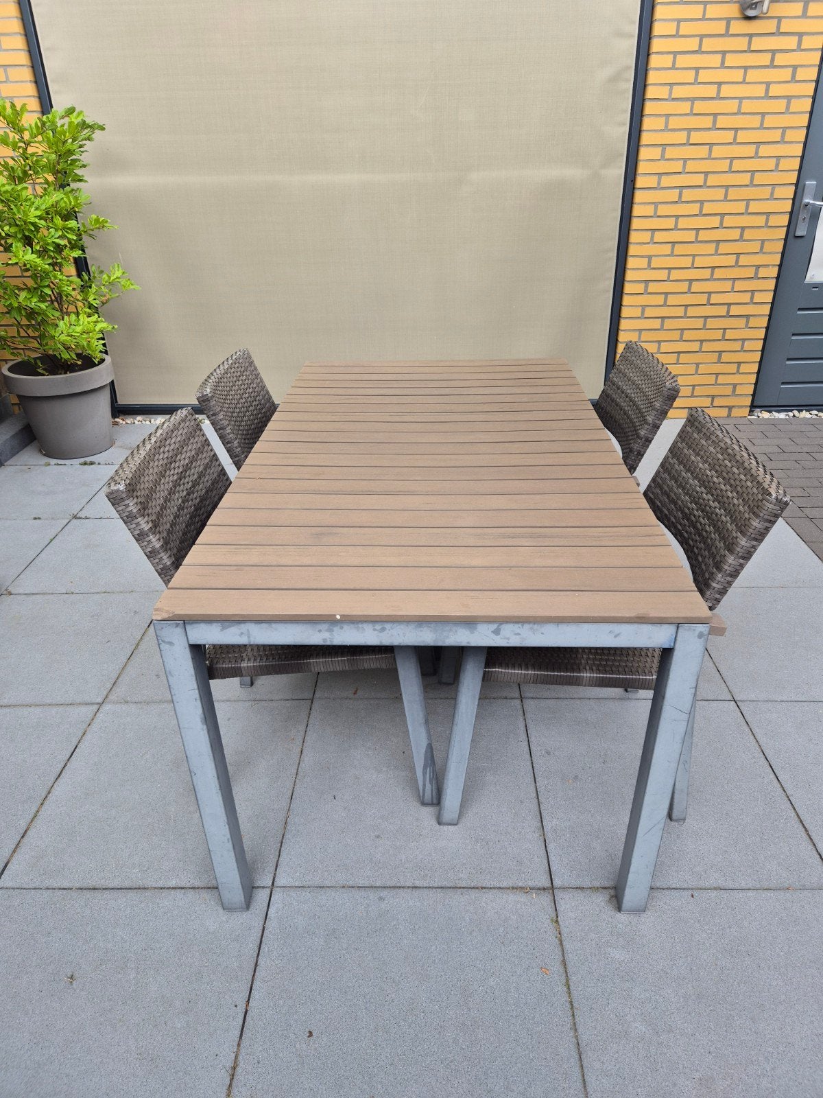 Tuinset: tuintafel en 4 stoelen, Tuin en Terras, Ophalen, 4 zitplaatsen, Kunststof, Gebruikt