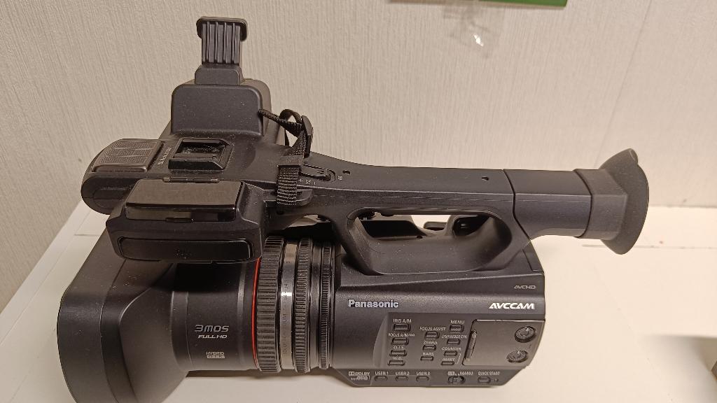Videocamera, Panasonic, Ophalen of Verzenden, Zo goed als nieuw, Full HD
