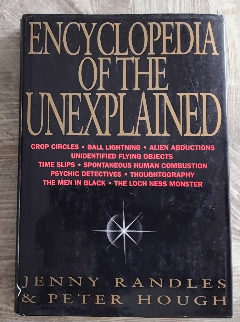 Encyclopedia of the Unexplained, Non-fictie, Jenny Randles & Peter Hough, Ophalen of Verzenden, Zo goed als nieuw