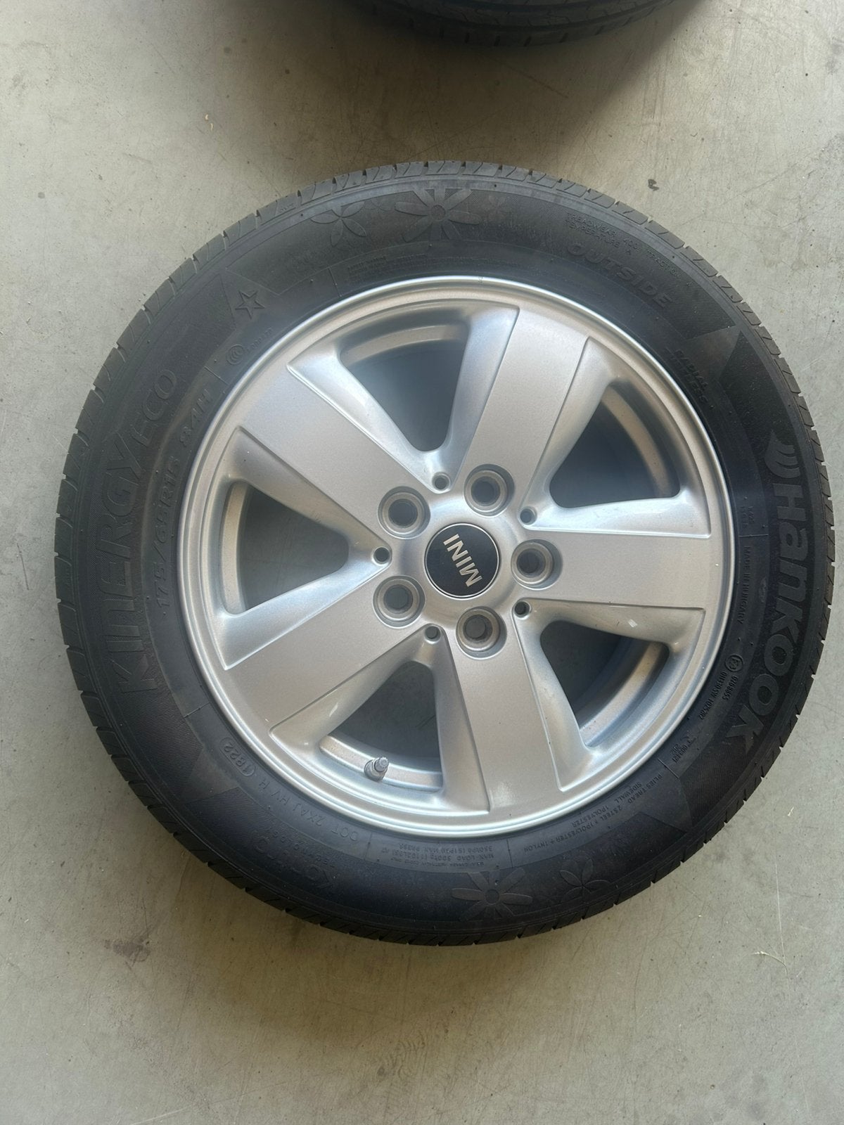 Mini velgen met banden voor een f56 5 gaats bj 2018., Auto-onderdelen, Ophalen, Gebruikt, 15 inch, 175 mm
