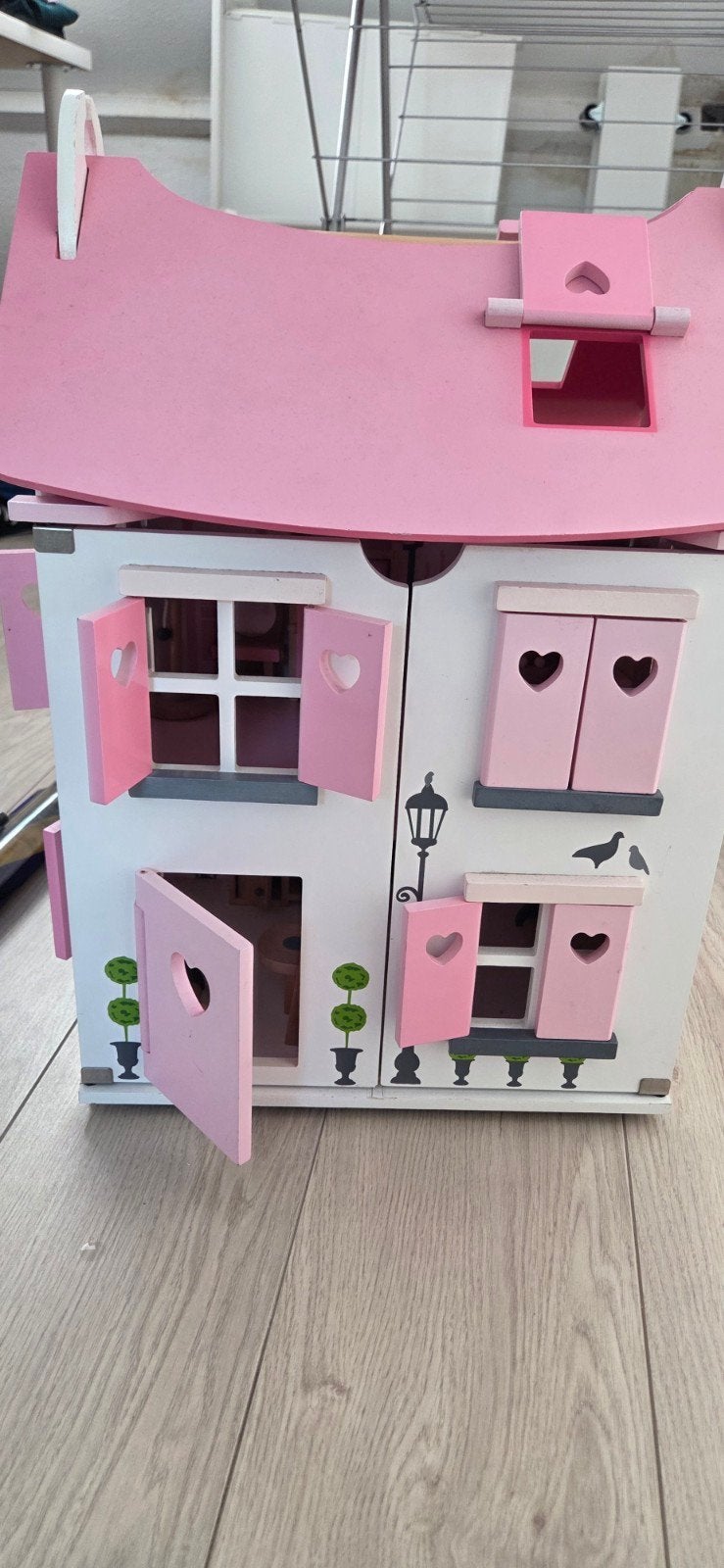 Houten poppenhuis met meubels, Ophalen, Zo goed als nieuw, Overige typen
