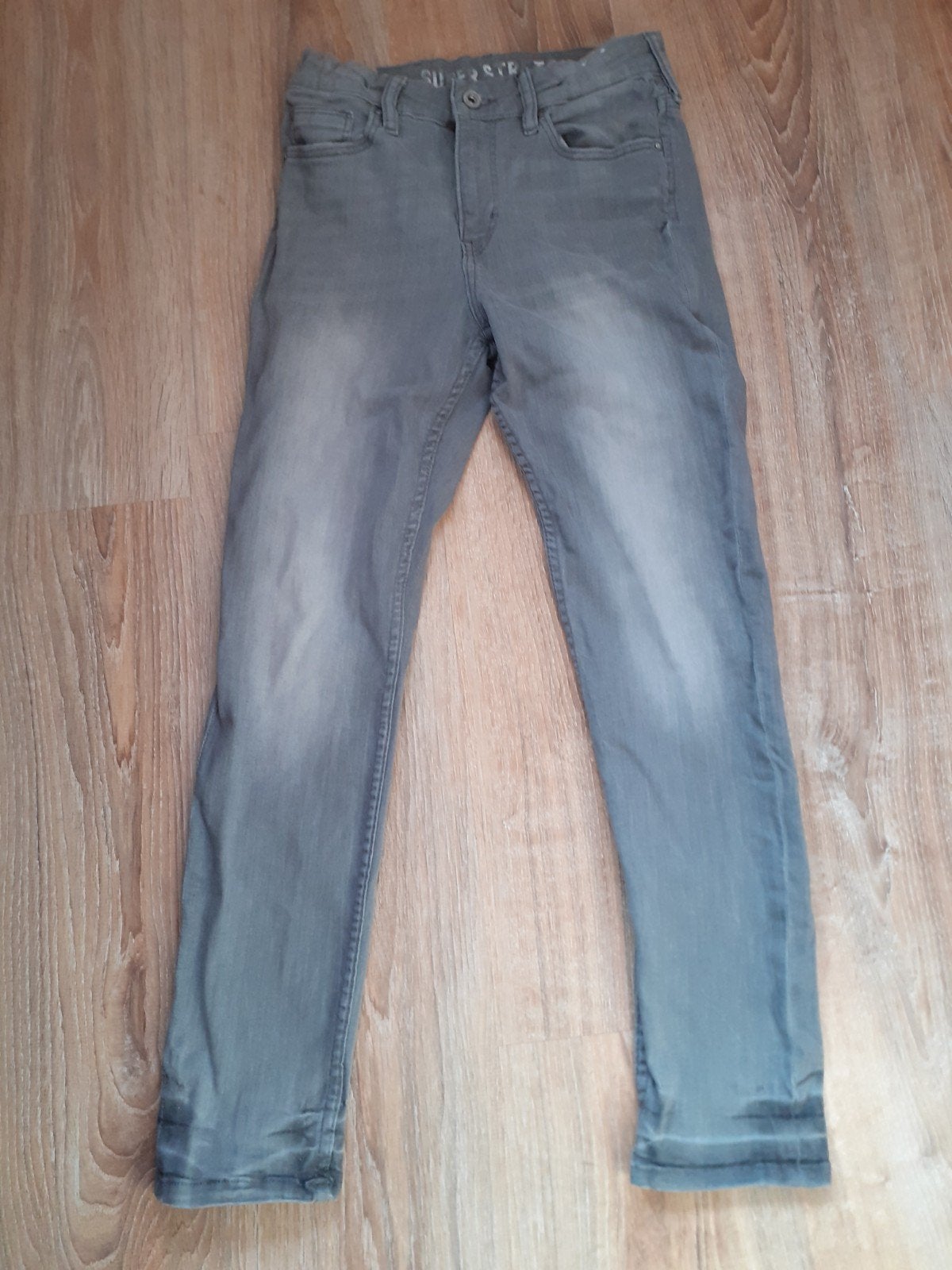 Leuke stretch jeans maat 152, Kinderen en Baby's, Kinderkleding | Maat 152, Broek, Gebruikt, Meisje, H&M