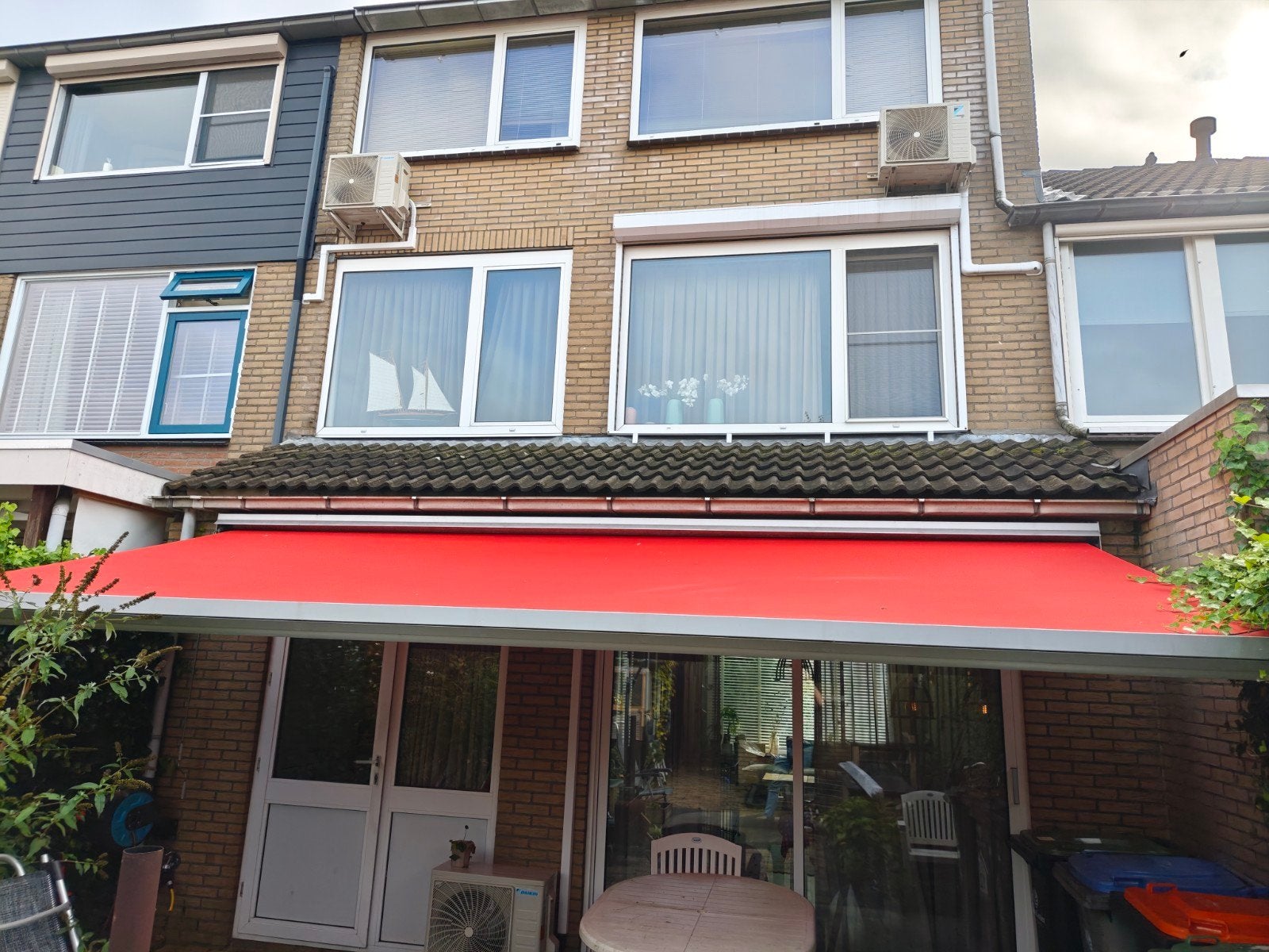 Terrasscherm / Knikarmscherm 5,5 x 2,5m - Rood doek, Tuin en Terras, Ophalen, Gebruikt, 450 cm of meer, 150 tot 300 cm