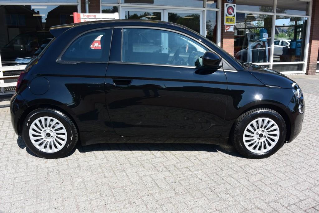 Fiat 500 URBAN 42 KWH, Auto's, Automaat, Met garantie (alle), 4 stoelen, Zwart
