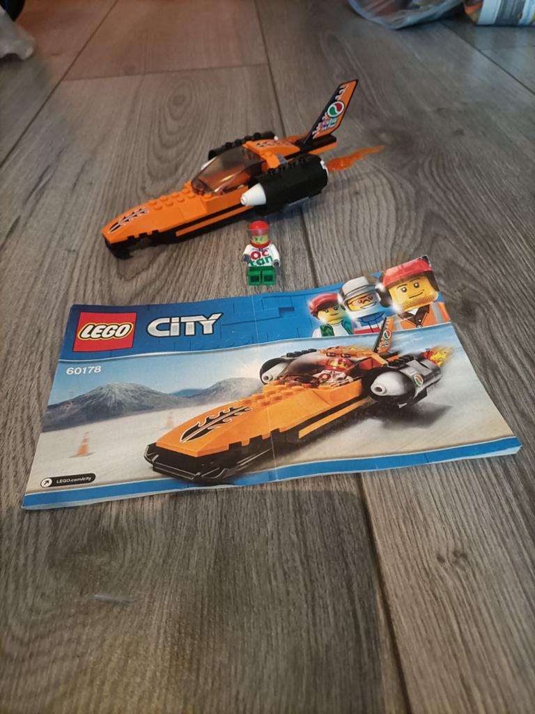 Lego City race auto 60178, Ophalen of Verzenden, Zo goed als nieuw