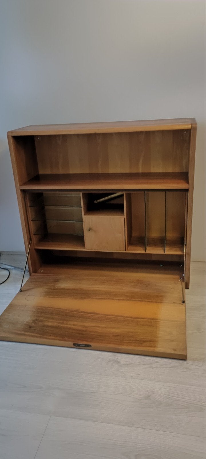 Vintage Bureau Formule Meubel - Wandmeubel met Klep, Huis en Inrichting, Bureaus, Ophalen