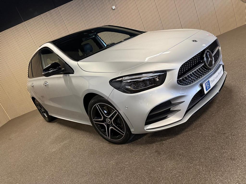 Mercedes-Benz B-Klasse 250e AMG STYLING-PANORAMA-KEYLESS-DIS, Auto's, Mercedes-Benz, 12 maanden, Gebruikt, 4 cilinders, 160 pk