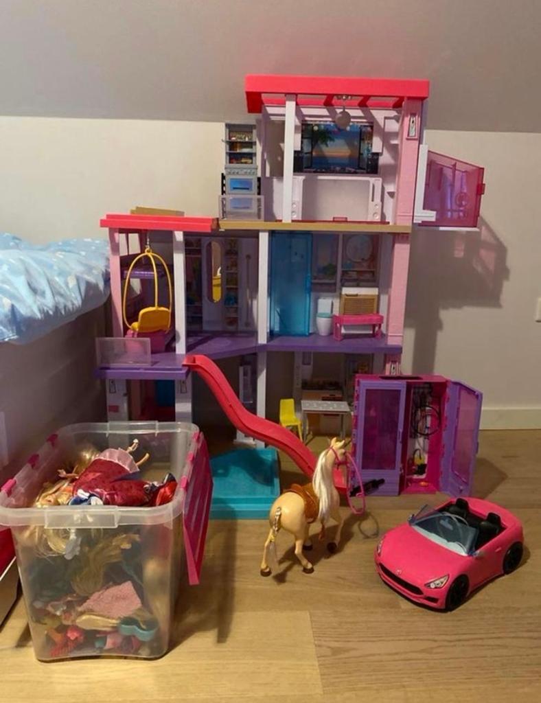 Barbie Droomhuis met auto, paard en accessoires, Ophalen of Verzenden, Zo goed als nieuw, Barbie