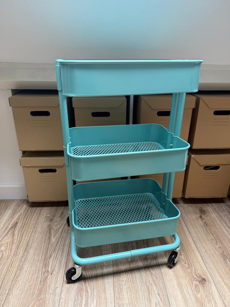 Ikea Roskog: Turquoise roltafel/opbergrek met 3 lagen, Ophalen of Verzenden, Zo goed als nieuw