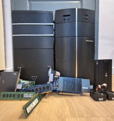 pc onderdelen (ssd gpu ram en meer), Ophalen, SSD