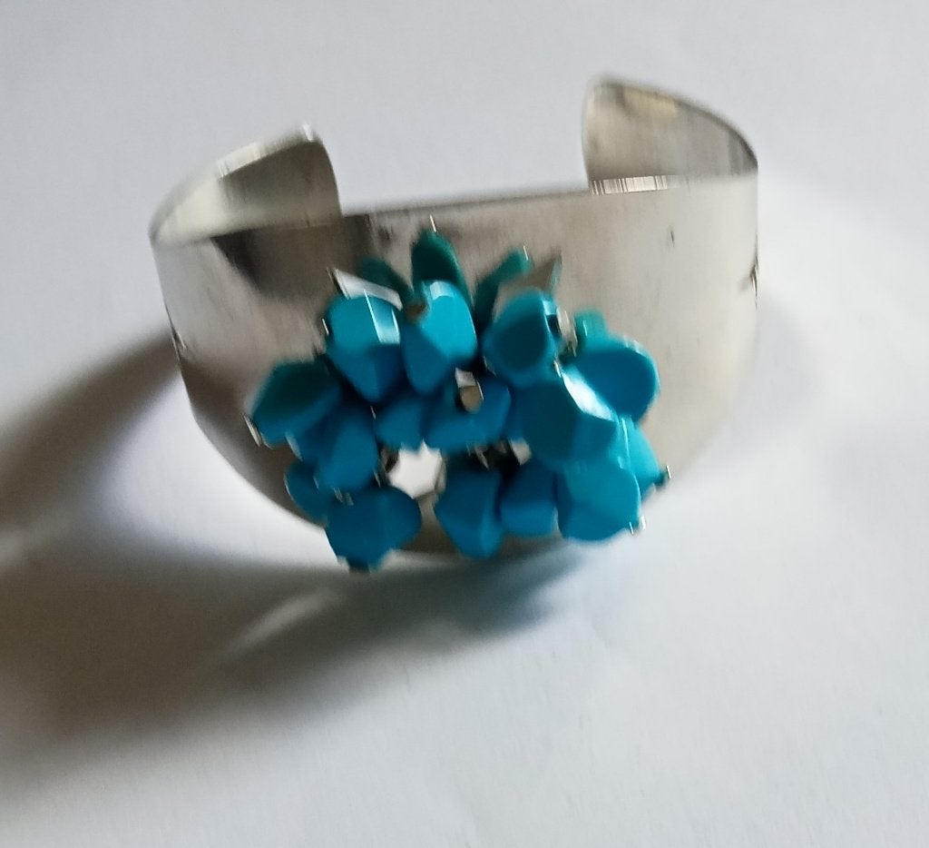 prachtige nieuwe zilver manchetarmband met turquoise stenen, Overige materialen, Nieuw, Ophalen of Verzenden, Met edelsteen
