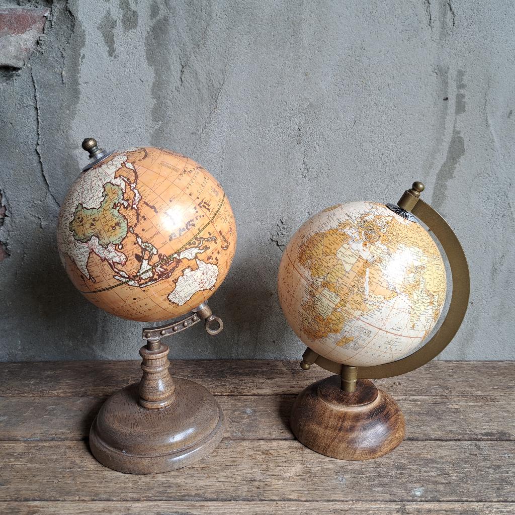 1x Decoratieve globe wereldbol hoogte 24 of 22cm *Etage3*, Huis en Inrichting, Woonaccessoires | Overige, ., Ophalen of Verzenden