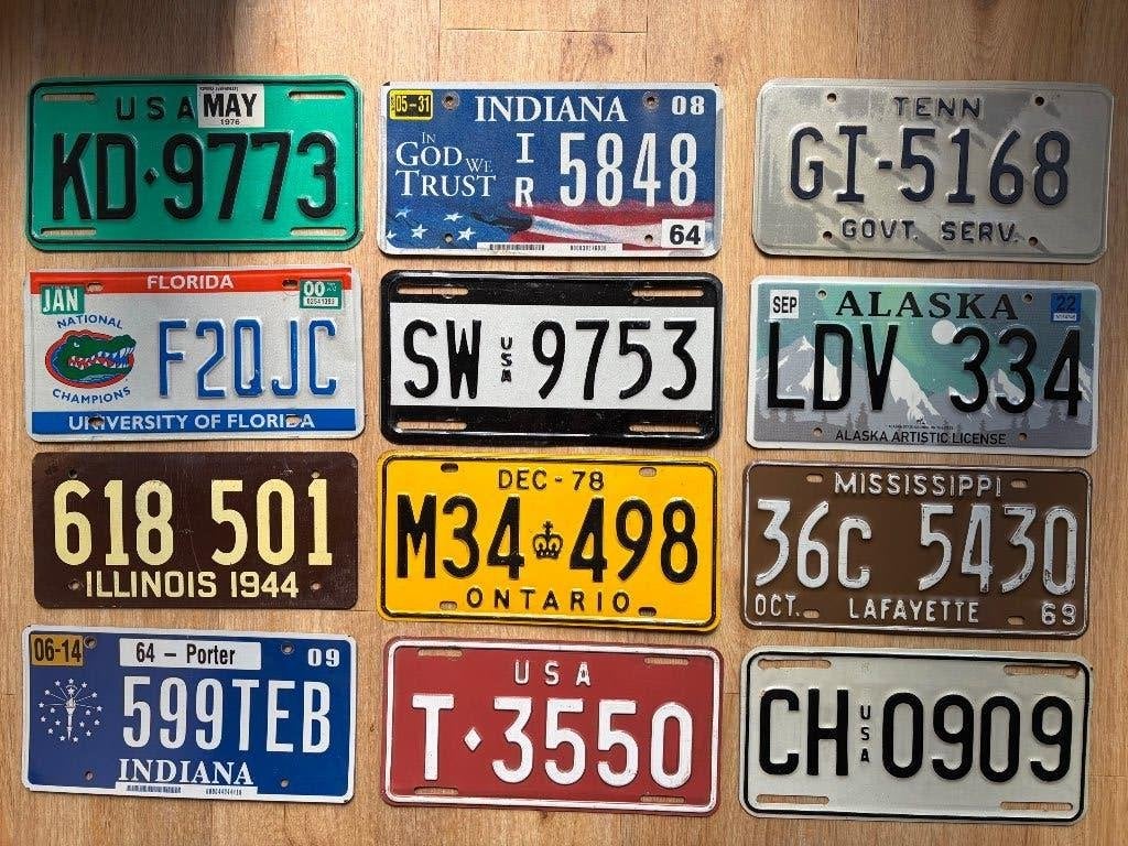 12  mooie gebruikte Amerikaanse nummerplaten kentekenplaat, Verzenden, Gebruikt, Auto's