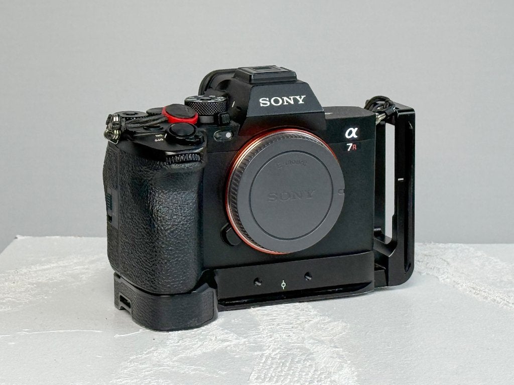 Te koop : Sony A7RV met Smallrig L-Bracket, Gebruikt, 60 megapixels, Ophalen of Verzenden, Sony