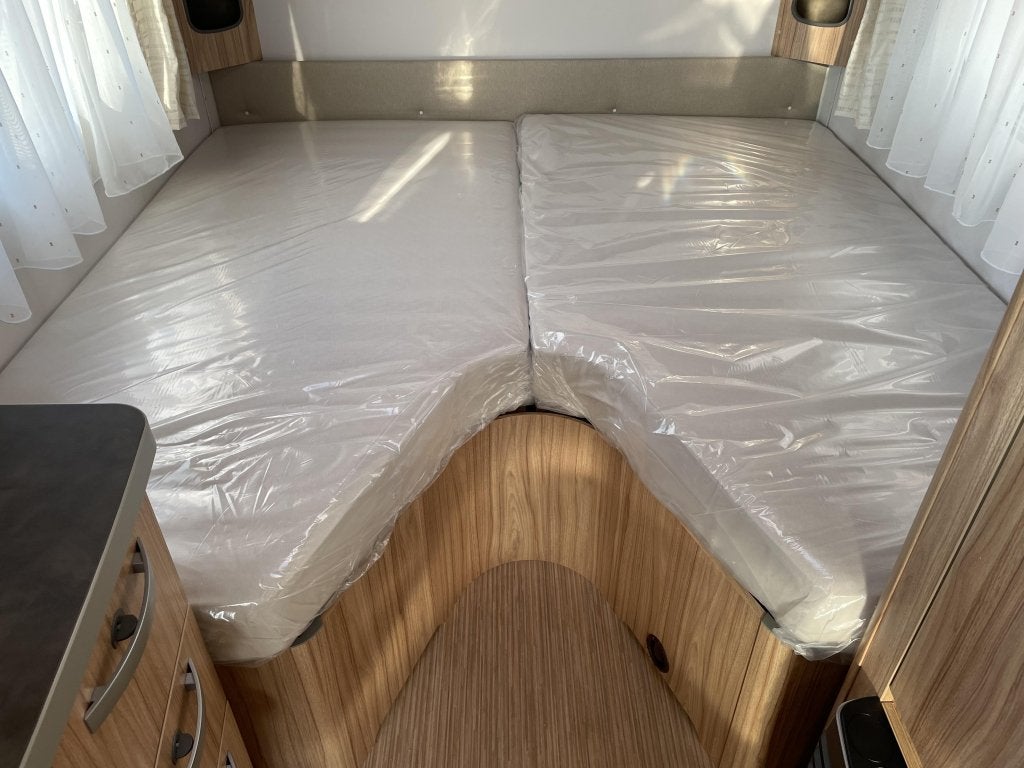 Eriba Nova Light 442 Mover, Thule luifel, Caravans en Kamperen, Overige typen, Standaardzit, Bedrijf, Tot en met 3