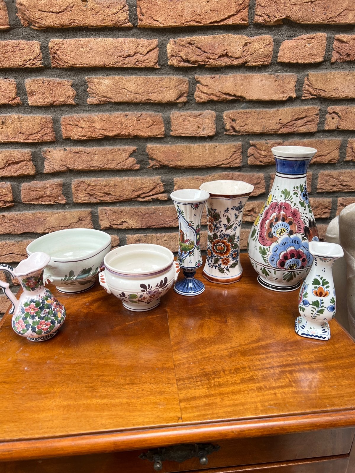 Diverse collectie handgeschilderd Delfts aardewerk, Antiek en Kunst, Antiek | Vazen, Ophalen of Verzenden