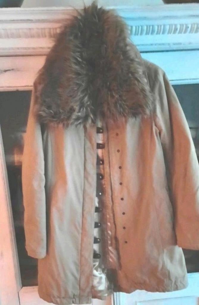 Prachtige zandkleurige parka jas van Easy Comfort 44-46, Verzenden, Beige, Maat 42/44 (L), Zo goed als nieuw