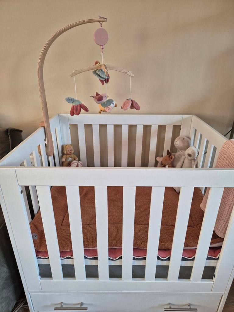 Happy Baby Amigo's box met lade en verstelbare bodem, Ophalen, Zo goed als nieuw, Rechthoekig, In hoogte verstelbaar