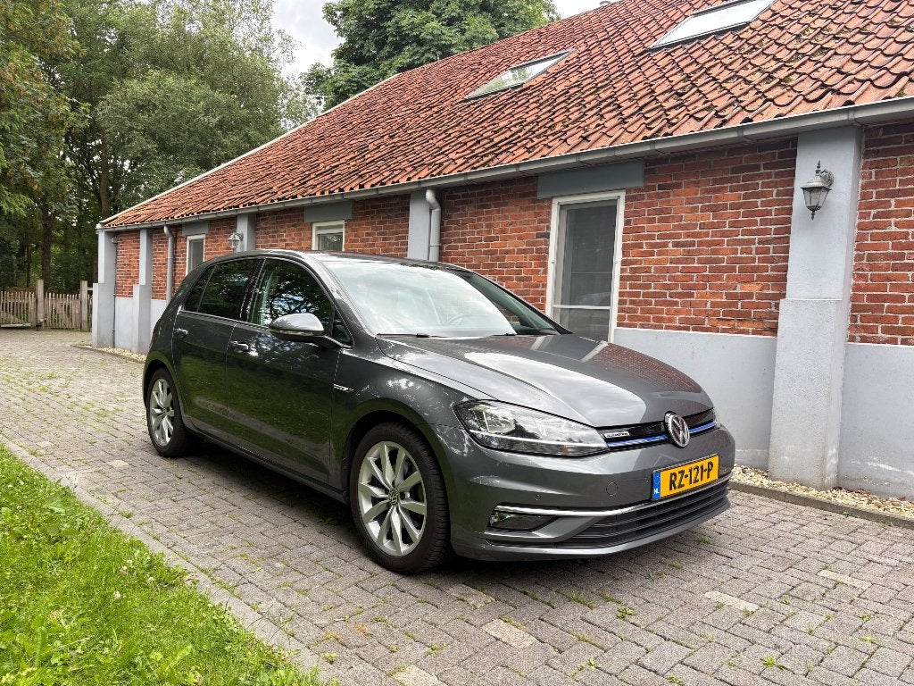 Volkswagen Golf 1.5 TSI 130pk 5D Bluemotion 2018 Grijs, Auto's, Volkswagen, Particulier, Golf, ABS, Adaptieve lichten, Adaptive Cruise Control