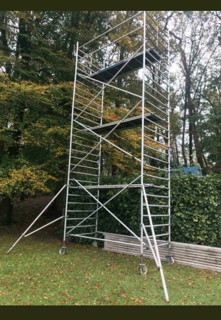 Layher rolsteiger 8m werkhoogte, Doe-het-zelf en Verbouw, Steigers, Ophalen of Verzenden, Gebruikt, Rolsteiger of Kamersteiger